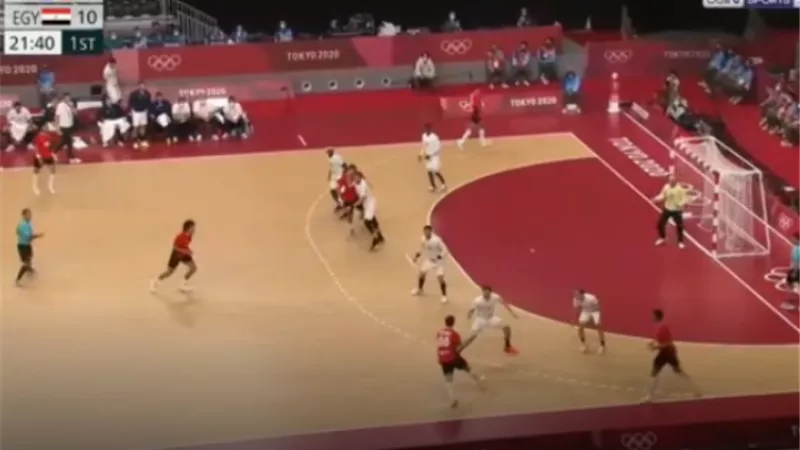 منتخب مصر لليد يتعادل مع فرنسا 13-13 فى شوط اول مثير