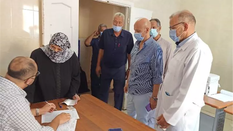 مدير صحة الشرقية يتفقد أعمال تطوير مستشفى ههيا المركزى ..صور