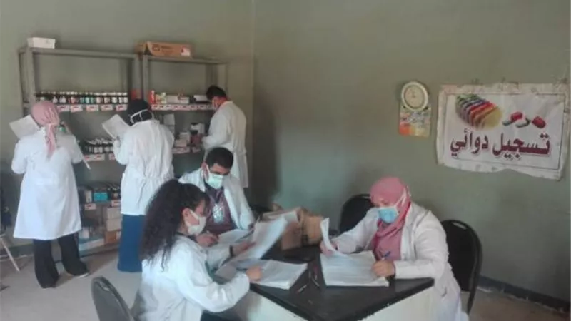 الكشف على 1500مواطناُ بقافلة فى بنى سويف.. بالصور