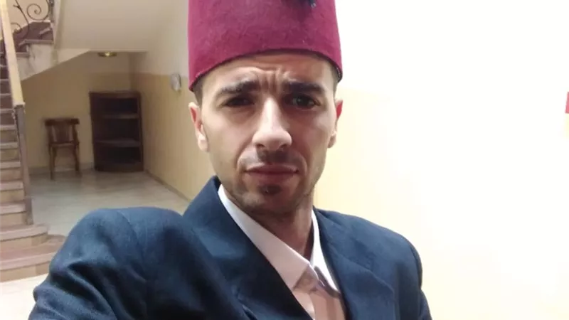أحمد دبور مذيع فى 