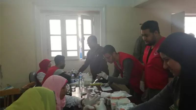 بالصور.. بدء الفحص الطبي بتجارة طنطا ضمن مبادرة 100 مليون صحة