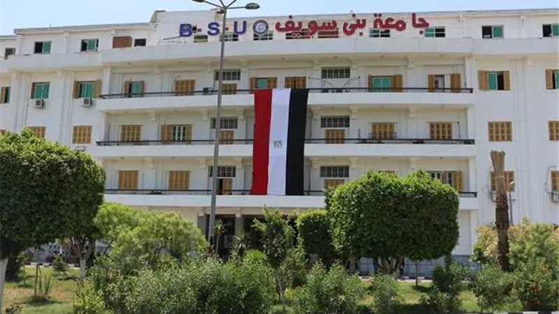 غدا.. تخريج الدفعه ١٧ بالطب والخدمه الاجتماعيه بجامعة بنى سويف