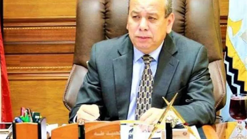 محافظ كفرالشيخ يتابع سير الخدمات بحي سخا والقنطرة وغرب المدينة