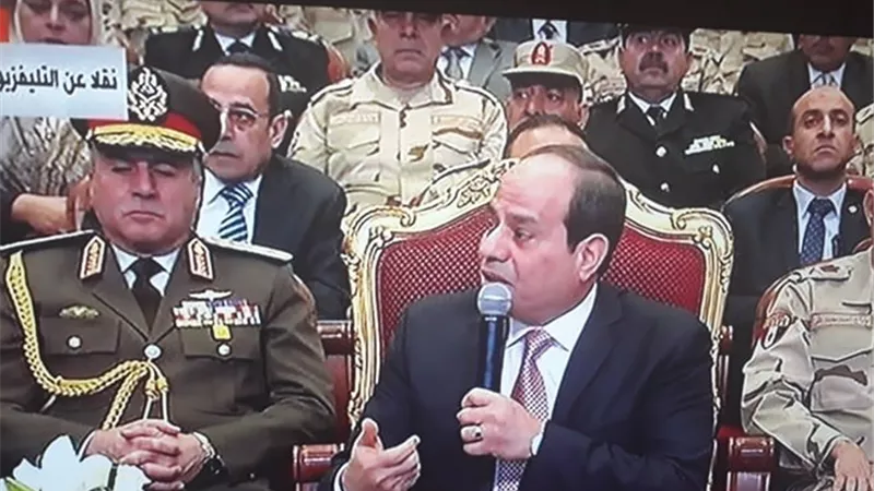 السيسى للمصريين : لا اخشى عليكم من الخارج بل من الداخل