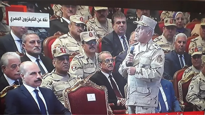 السيسى يكلف كامل الوزير بتطوير السكة الحديد بحلول عام 2020