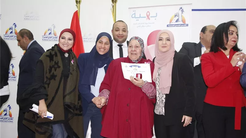 أنيسة حسونة: طالبت الدولة بالكشف المجانى على المرأة كل عام