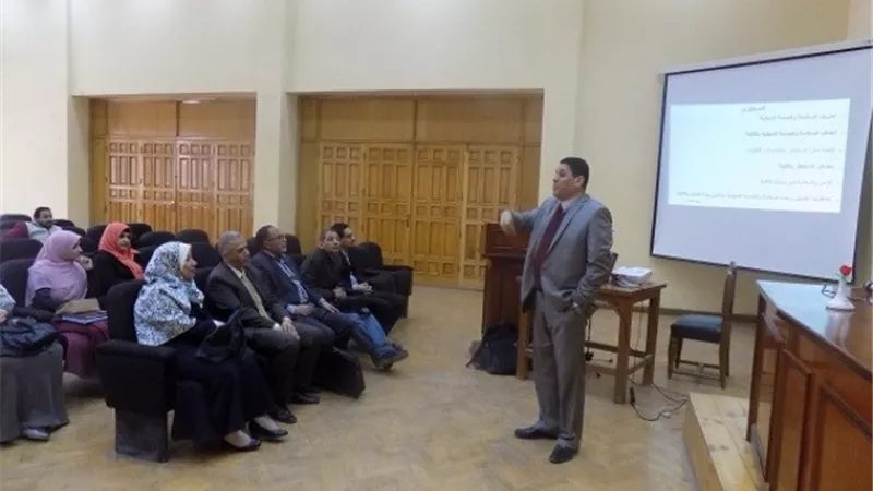 السلامة والصحة المهنية ندوة بجامعة الفيوم