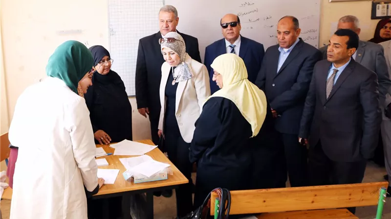 جامعة طنطا توقع الكشف الطبي على 1370 حالة بقرية ميت حبيب بسمنود