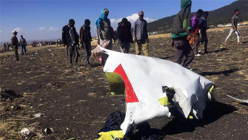 الخارجية تتابع كافة الإجراءات المتعلقة بعودة جثامين ضحايا حادث الطائرة الإثيوبية