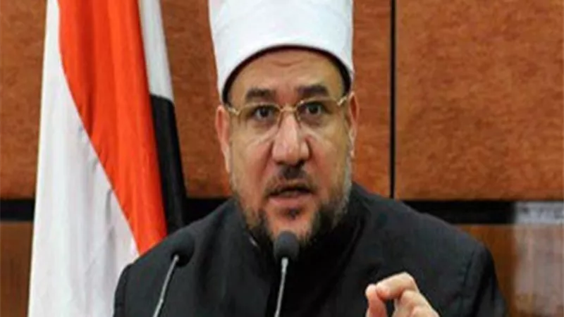 قرارات هامة من وزير الأوقاف بشأن صلاة الجمعة