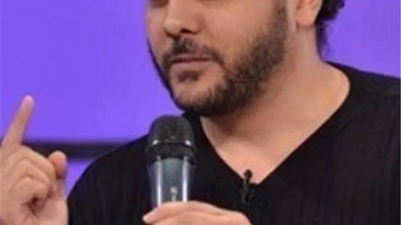 الفنان والسيناريست تامر فرج ضيف أصح لدنيا على راديو مصر