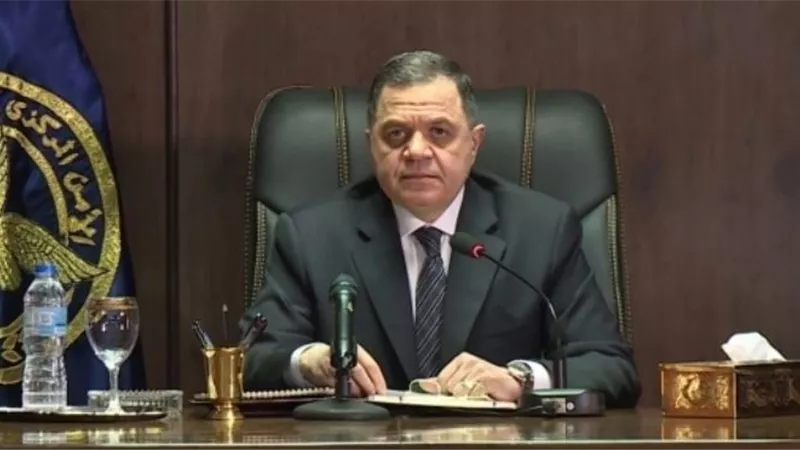 الداخلية تسمح لـ21 مواطنا بالحصول على جنسيات أجنبية مع احتفاظهم بالمصرية