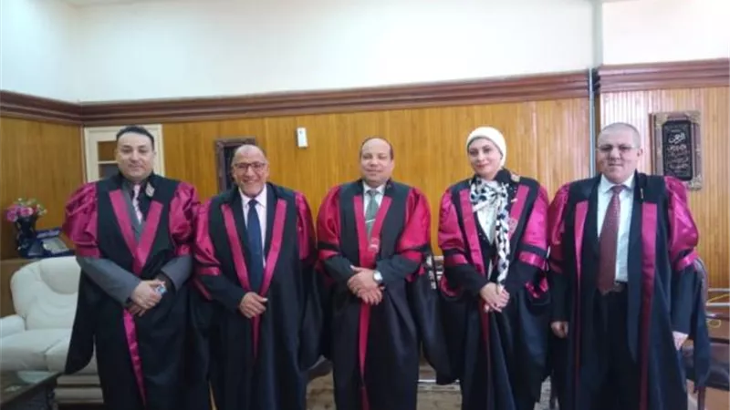 رسالة دكتوراه بجامعة كفرالشيخ تغذية مقرر الحاسب الألى للمرحلة الثانوية