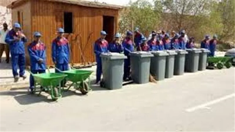بحث تطبيق منظومة النظافة للجمع المنزلي بالسويس