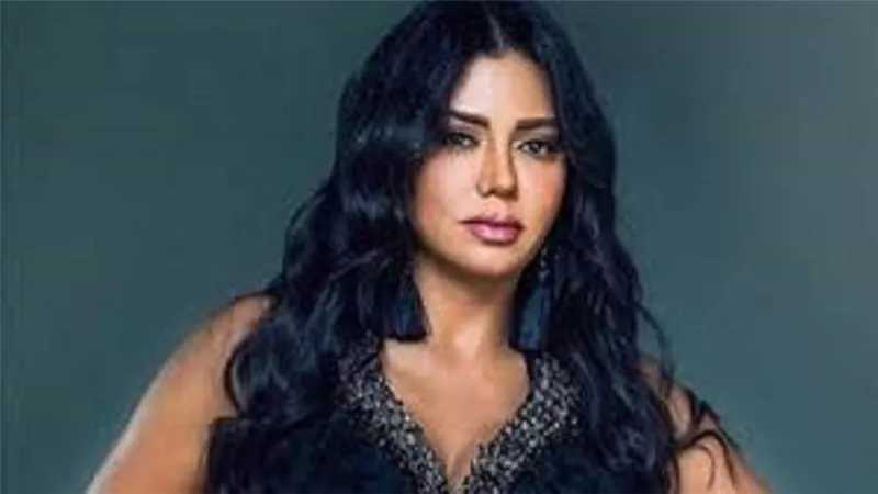 رانيا يوسف تشعل السوشيال ميديا بصور جديدة