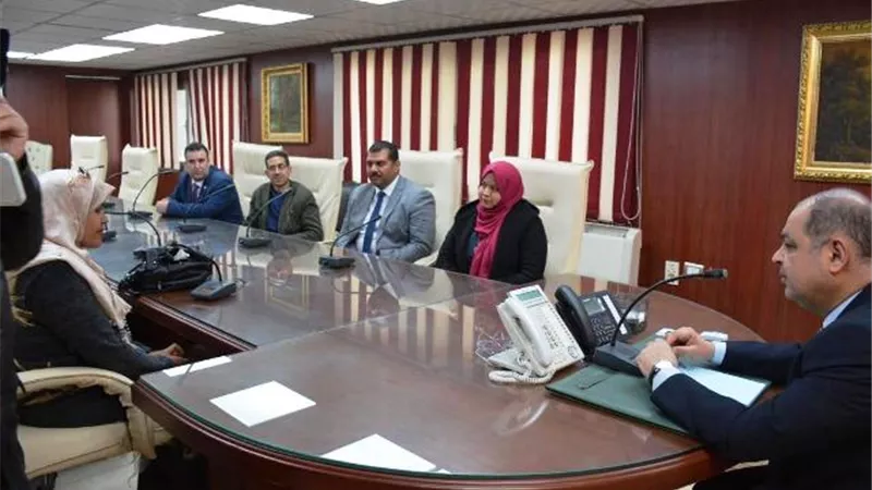 محافظ الغربية يكرم 10 من أوائل المتدربين بمركز تدريب التنمية المحلية بسقارة