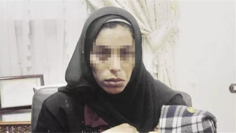طلقها للمرة الثالثة.. فهشمت رأسه بزجاجة وألقت بجثته خارج المنزل