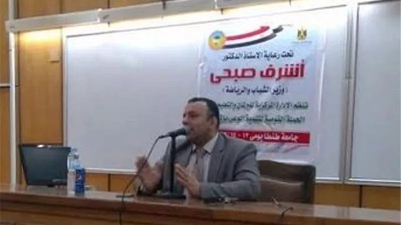 بالصور.. تنمية الوعي السياسي بالمحليات دورة بـ