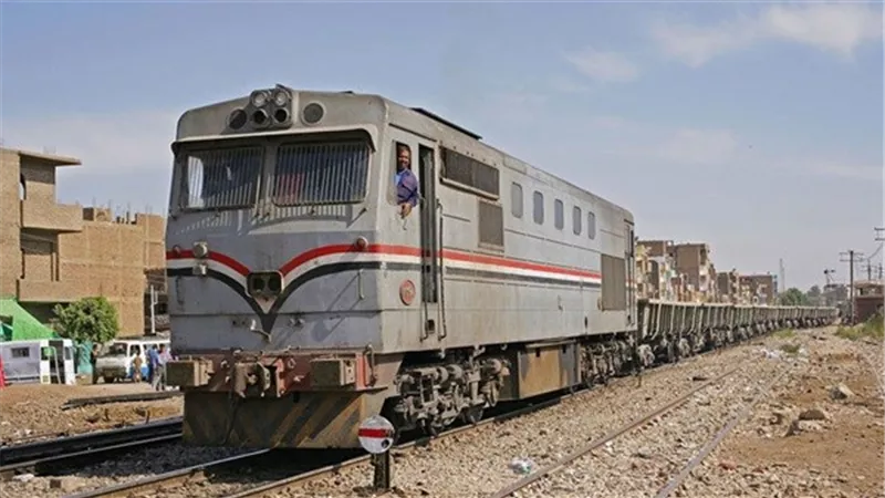 مصرع مجهول تحت عجلات قطار بسوهاج