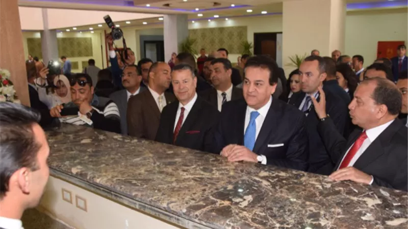 عبدالغفار وعبد الجابر يفتتحان دار ضيافة جامعة بني سويف