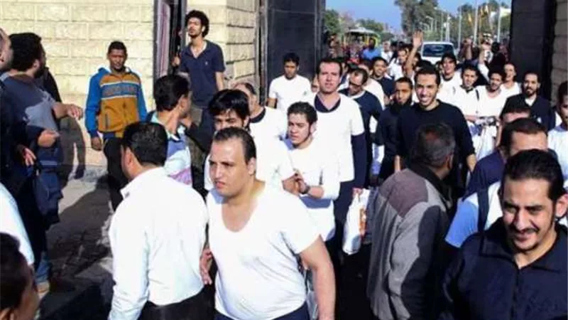 الإفراج بالعفو عن اكثر من 400 سجينا
