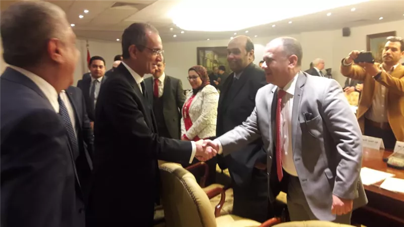 اتصالات البرلمان تطالب باستثناء الصحفيين والإعلاميين من الجريمة الالكترونية