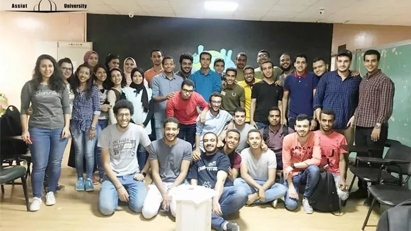 جامعة أسيوط تعلن عن تأهل فريق طلابي من كلية الهندسة