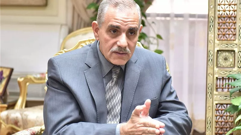 محافظ أسيوط يعلن دعم الحكومة لقرى المحافظة الأكثر احتياجًا