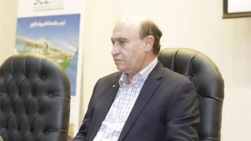 رئيس الوزراء ومميش: لجنة لمتابعة المشروعات الاقتصادية بقناة السويس
