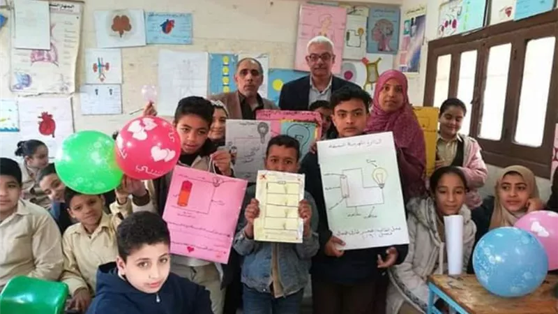 تعليم الخانكة يحتفل بعمل المتعلمين في مادة العلوم بالمرحلة الإبتدائية