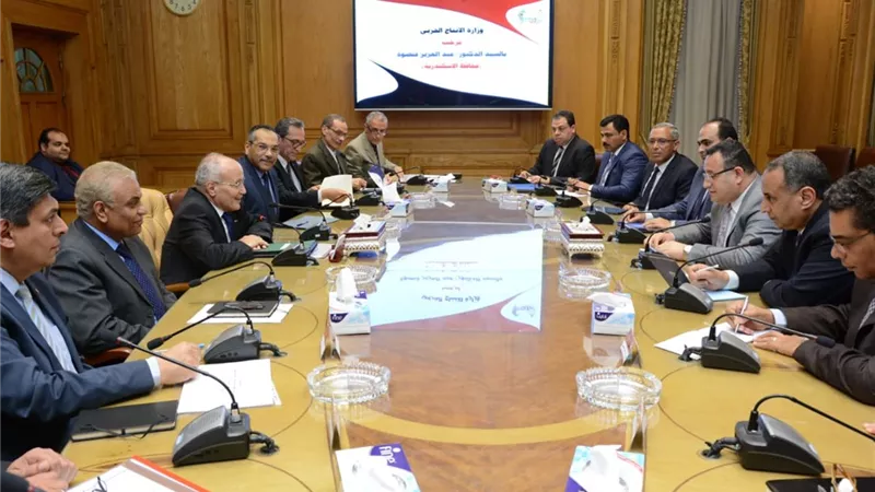 العصار يبحث التعاون المشترك مع محافظى الغربية و الإسكندرية