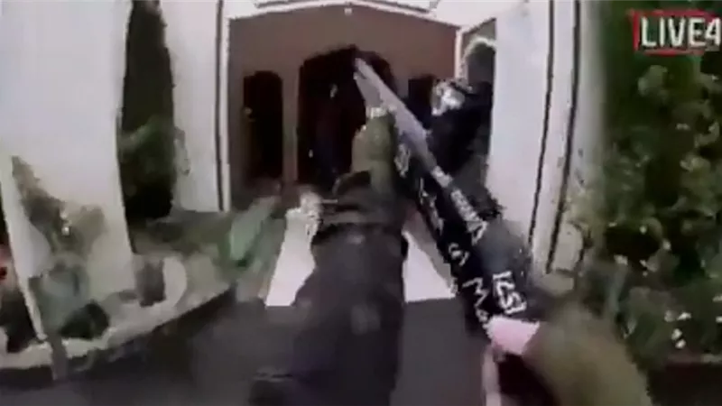 سفاح نيوزيلندا يبعث برسائل تهديد لرؤساء دول كبرى