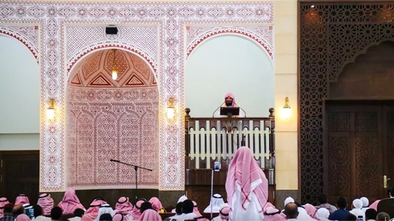 السديس في خطبة الجمعة : الإسلام جاء بحفظ الضرورات الخمس