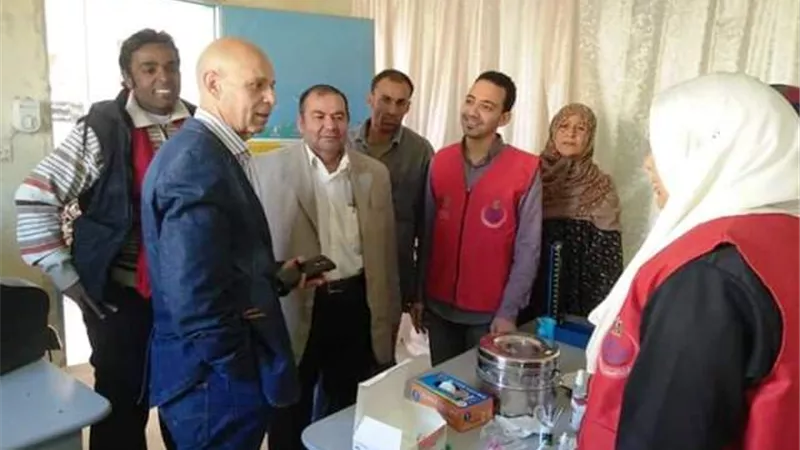 وكيل وزارة الصحة بالشرقية يتابع المبادرة الرئاسية بأبوحماد