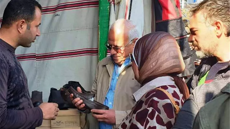 محافظ بورسعيد يتفقد معرض المنتجات الحرفية واليدوية بالمدينة الرياضية