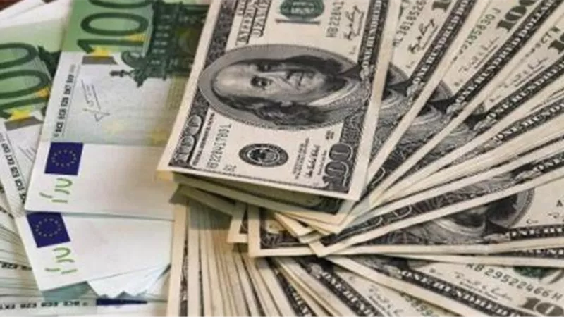 الدولار يحقق اكبر خسارة اسبوعية منذ بداية 2019 دافعاً اليورو للصعود