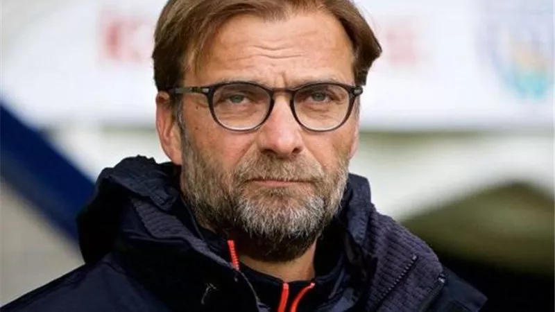 قرار صادم من كلوب لمحمد صلاح وساديو ماني وفيرمينو