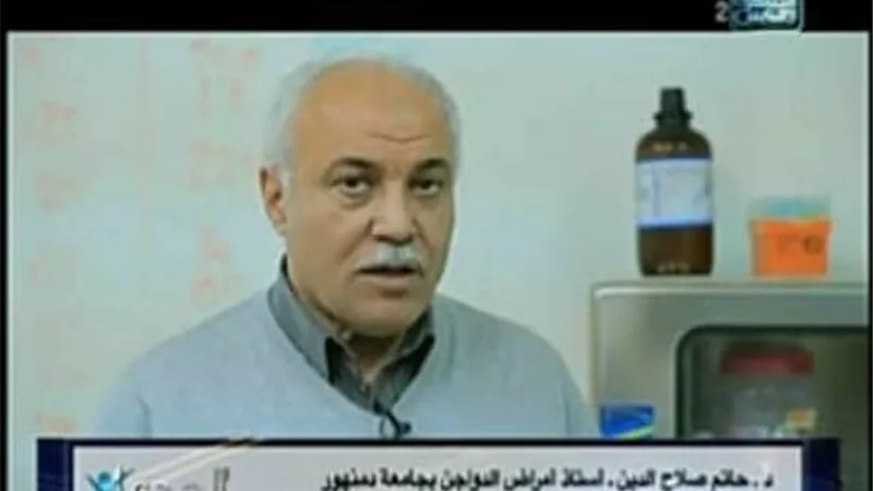 عالم مصرى يضع منظومة علمية للتخلص من أزمات صناعة الدواجن.. فيديو