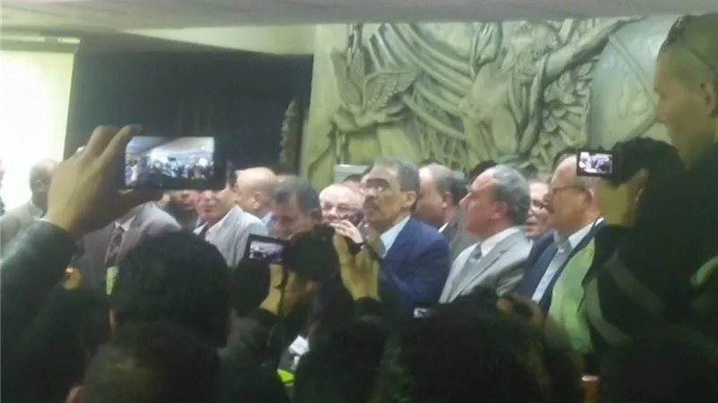 ضياء رشوان يوجه أول رسالة لعمومية 