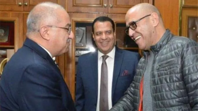 أشرف عبدالباقي يقدم 