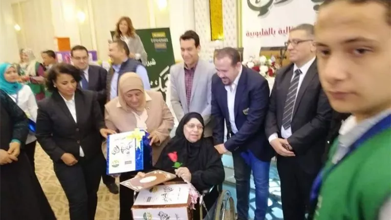 شبرا الخير وهشام عباس يكرمان أكثر من 30 أماً مثالية بالقليوبية