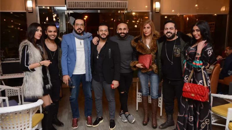 بالصور.. مصطفى محفوظ يحتفل بعيد ميلاد رامي صبري خلال عقيقة نجله يحيى