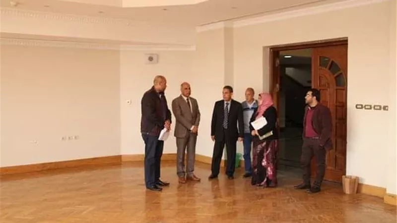 رئيس جامعة كفر الشيخ يتفقد التجهيزات النهائية لكلية الذكاء الإصطناعي