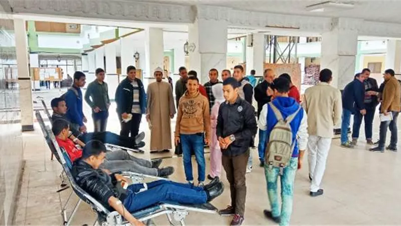 حملة للتبرع بالدم بكلية اصول الدين والدعوة بالزقازيق