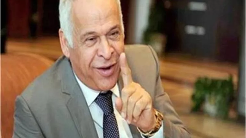 فرج عامر يشيد بدعوة انتصار السيسى لتشجيع العقول بالمنطقتين العربية والأفريقية