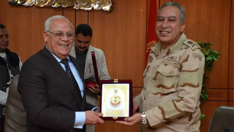 محافظ بورسعيد يستقبل وفد من أكاديمة ناصر العسكرية