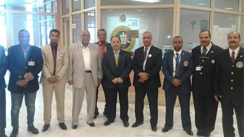 وزير المالية يشيد بآداء العاملين بجمارك مطار أسوان