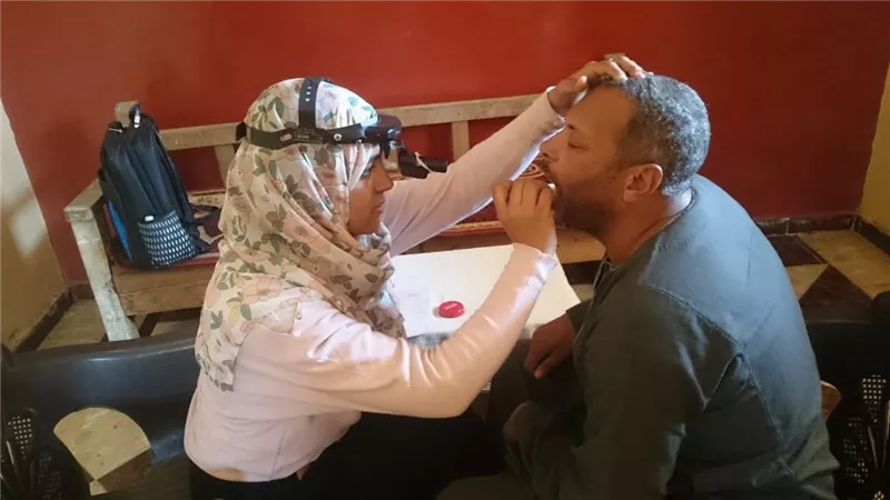 مناظرة 261 حالة بقافلة جنوب الوادي الطبية بعزبة أدم مركز نجع حمادى