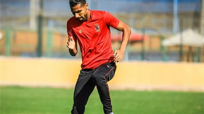 الأهلى يحسم موقف احتراف مؤمن زكريا