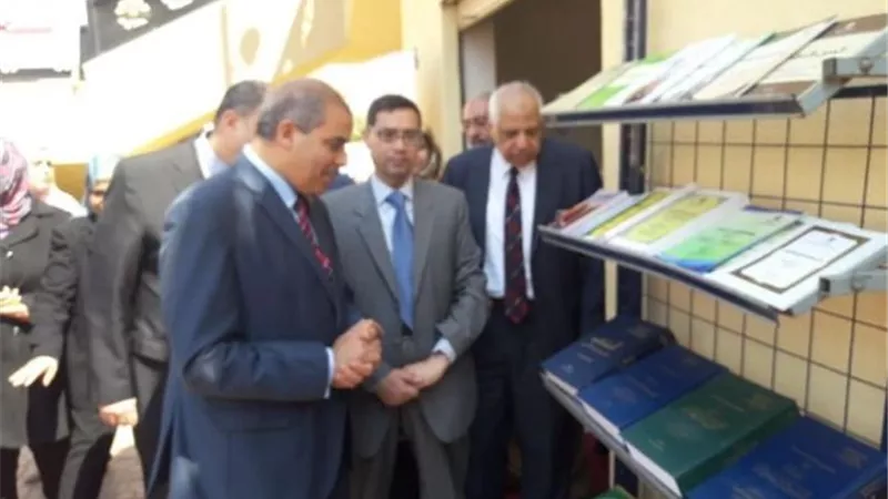 المحرصاوى يفتتح معرضا للكتاب بجامعة الازهر